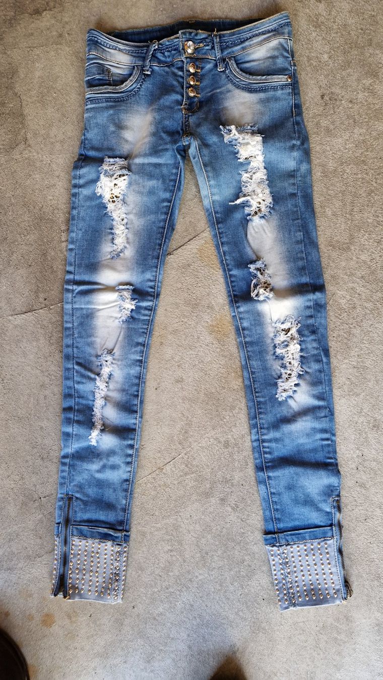 Pantaloni: Destroyed Jeans Grösse 27 – Usato da Laufen venduto da nostalgie0811