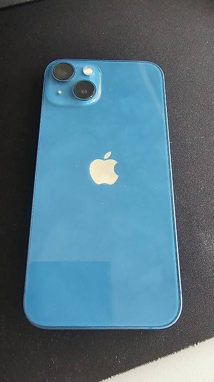 Telefoni cellulari / Smartphones: iPhone 13 - 128 GB – Usato da Cham venduto da ajdinzutic 1