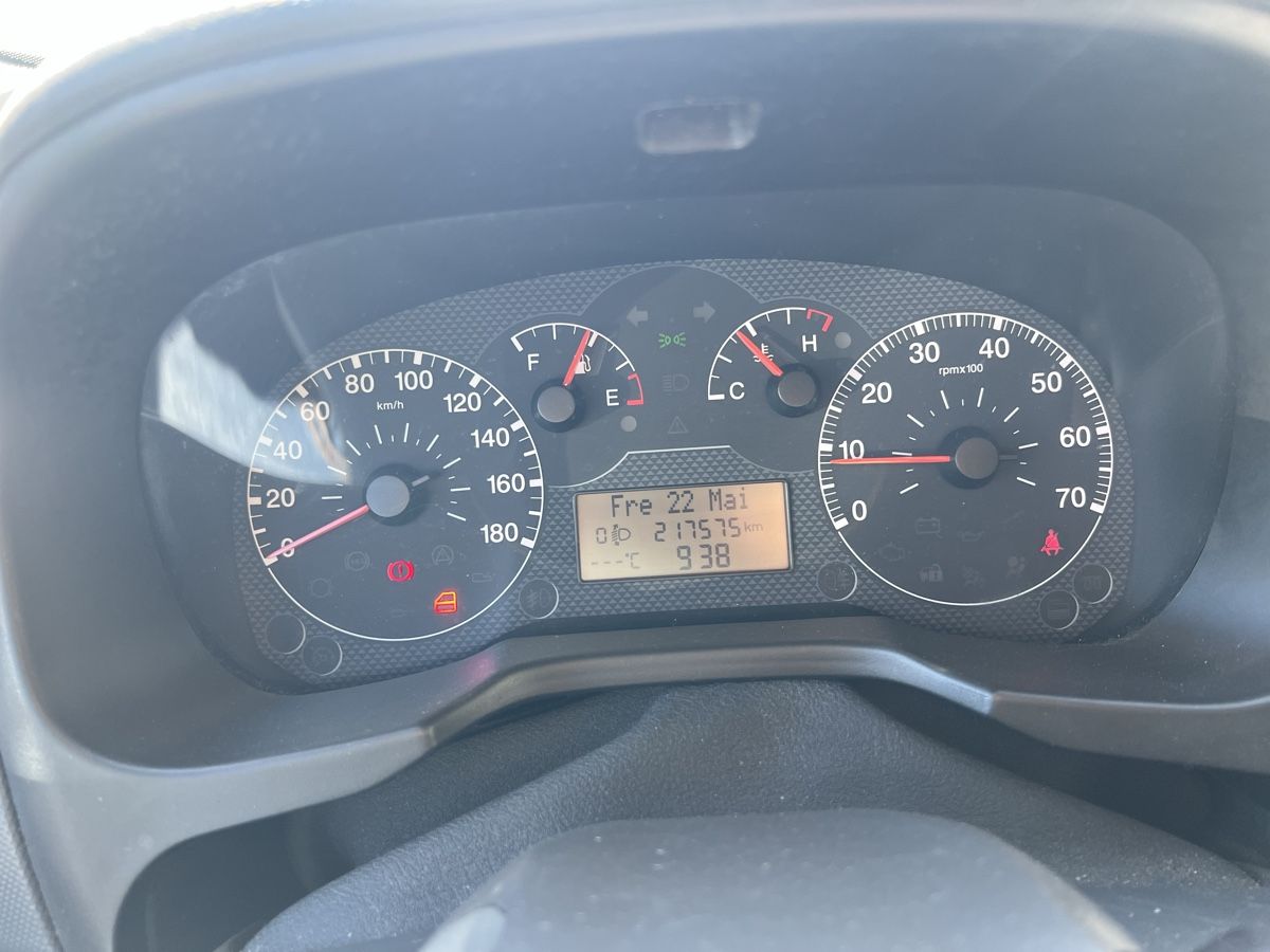 Citroën Nutzfahrzeuge: Citroen Nemo 1.4 HDI Klimaanlage – Gebraucht aus Menznau von adi0601 7