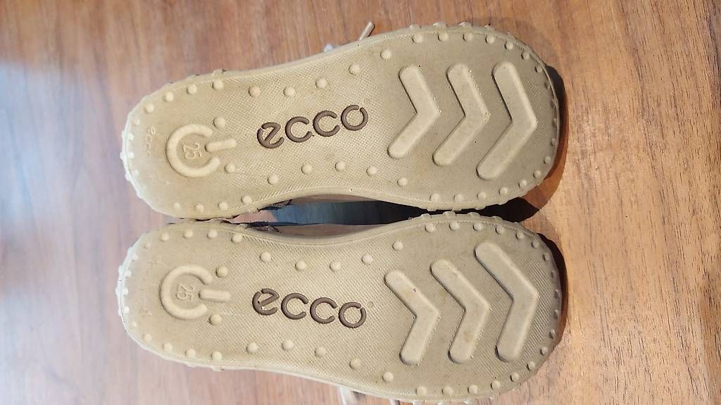 Chaussures garçon: Ecco Schuhe Gr. 25 – D'occasion à Rotkreuz par MASI17 2