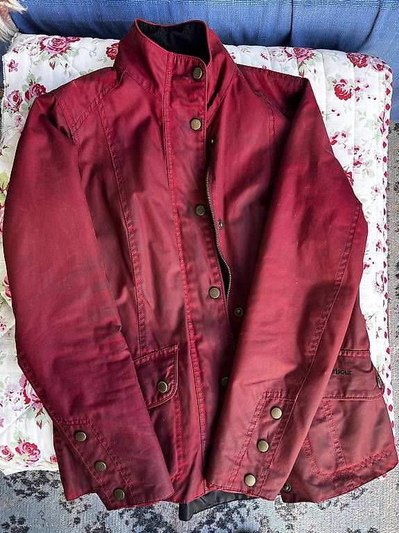 Barbour Giacche: Rote Barbour Jacke – Usato da Zürich venduto da ursy15