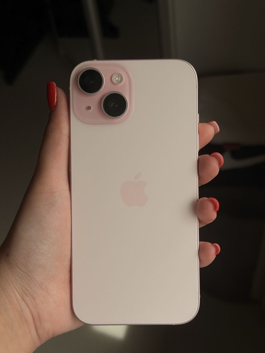 Apple Telefoni cellulari / Smartphones: iPhone 15 – Usato da St. Moritz venduto da mar_zq7j 7