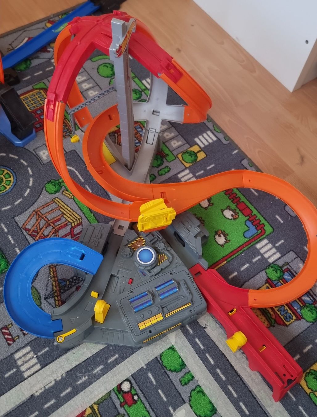 Hot Wheels Spielzeuge: 7x Hot Wheels Bahnen – Gebraucht aus Konolfingen von Goofy021 3