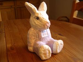 Lustiger Hase a.Papmaché für Ostern