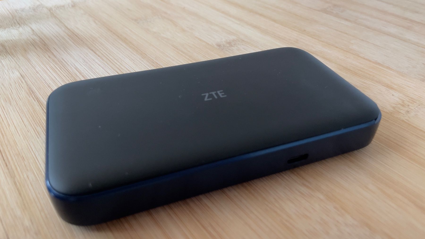 ZTE Modem & Router: ZTE MU5001 Mobiler WLAN 5G-Router – Usato da Rickenbach Sulz venduto da Orvieto2000 1