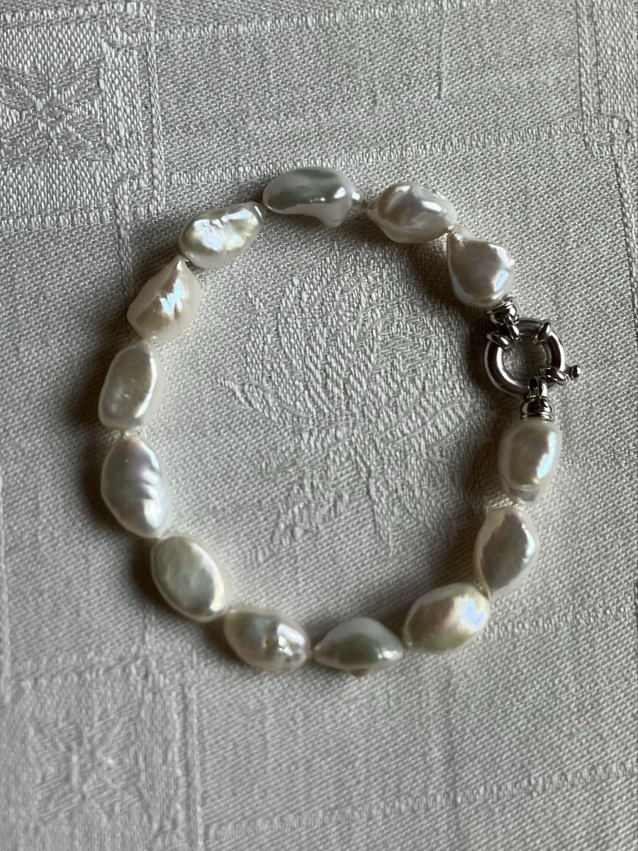 Bracciali & Braccialetti: Bracelet mit weissen Süsswasserperlen – Nuovo (secondo la descrizione) da Lyss venduto da Punktum01