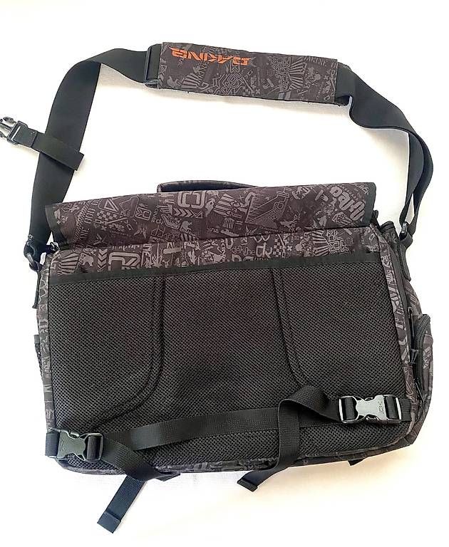Dakine Borse: Dakine Umhängetasche, unbenutzt – Nuovo (secondo la descrizione) da Reinach BL venduto da mar_9yy7 3