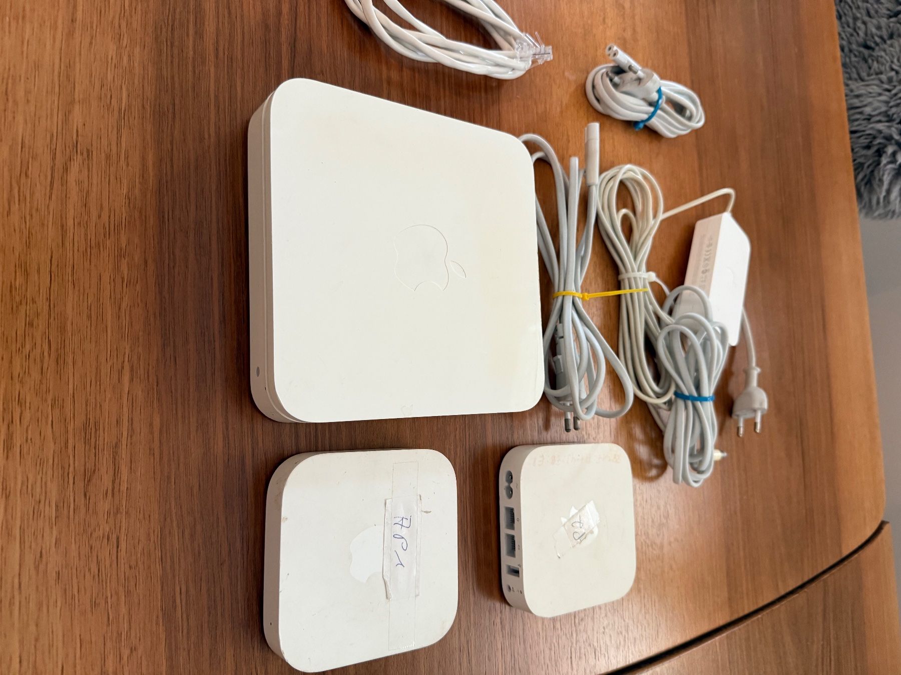 Apple Airport Set: Time Capsule, Express & Adapter Top! (54) (Gebraucht ...