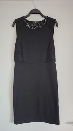 Robe avec dentelle