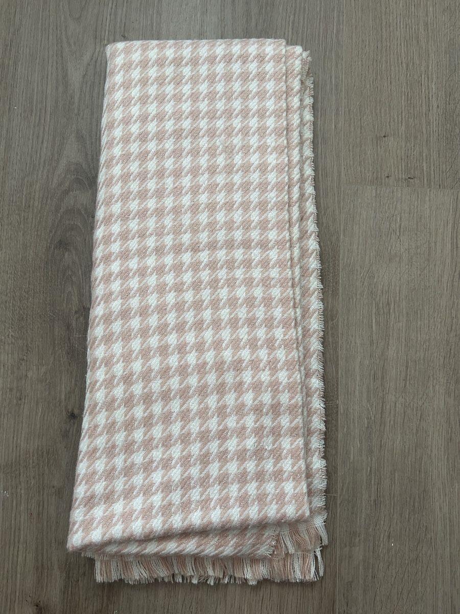 Anna Field Foulard & Sciarpe: Anna Field rosa Schal – Nuovo (secondo la descrizione) da Zollikofen venduto da Darja07