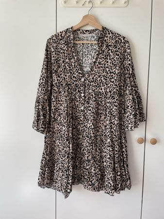 Leichtes Leo-Sommerkleid, Viskose, Strandkleid, ca. Gr M