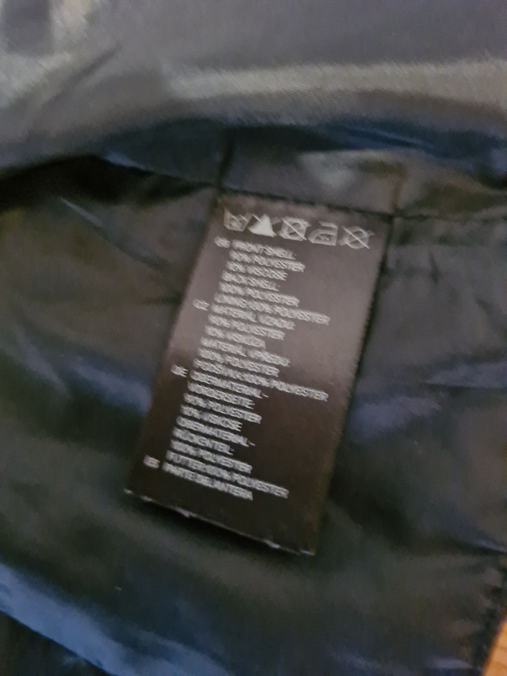 H&M Autres vêtements garçon: Weste H&M schwarz Grösse 86 – D'occasion à Horw par Mirii91 2