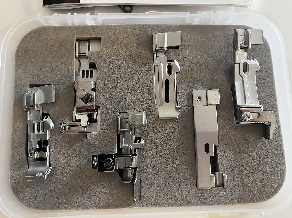 Bernina Nähmaschinen: Nähfuss-Set 6-teilig NEU – Neu (gemäss Beschreibung) aus Rorschach von  2
