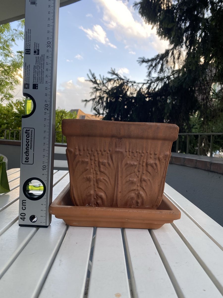 Pots de fleurs: Terracotta balcony planter and holders – D'occasion à Zürich par ico_9ych 2