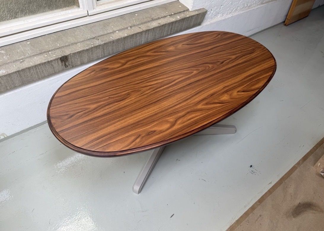 Tavoli: Couchtisch, oval, höhenverstellbar – Usato da Freienstein venduto da Zippi007