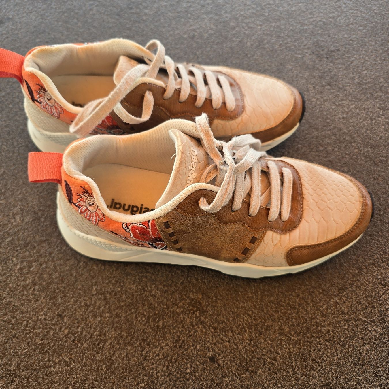 Desigual Scarpe da donna: Desigual Sneaker,  Gr.38 – Usato da Rorschacherberg venduto da Olgamedved 5