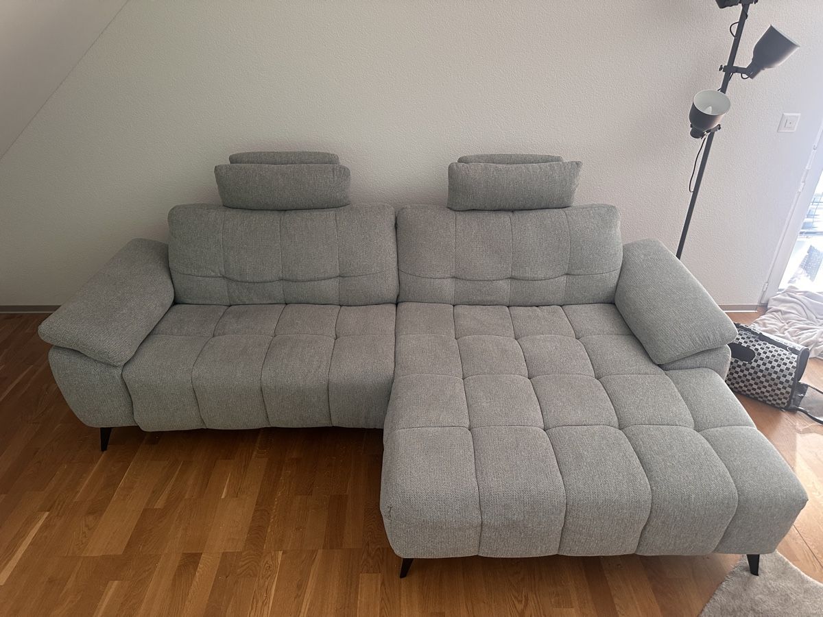 Divani: ecksofa elektisch vestellbar – Usato da Günsberg venduto da liv_2n8w