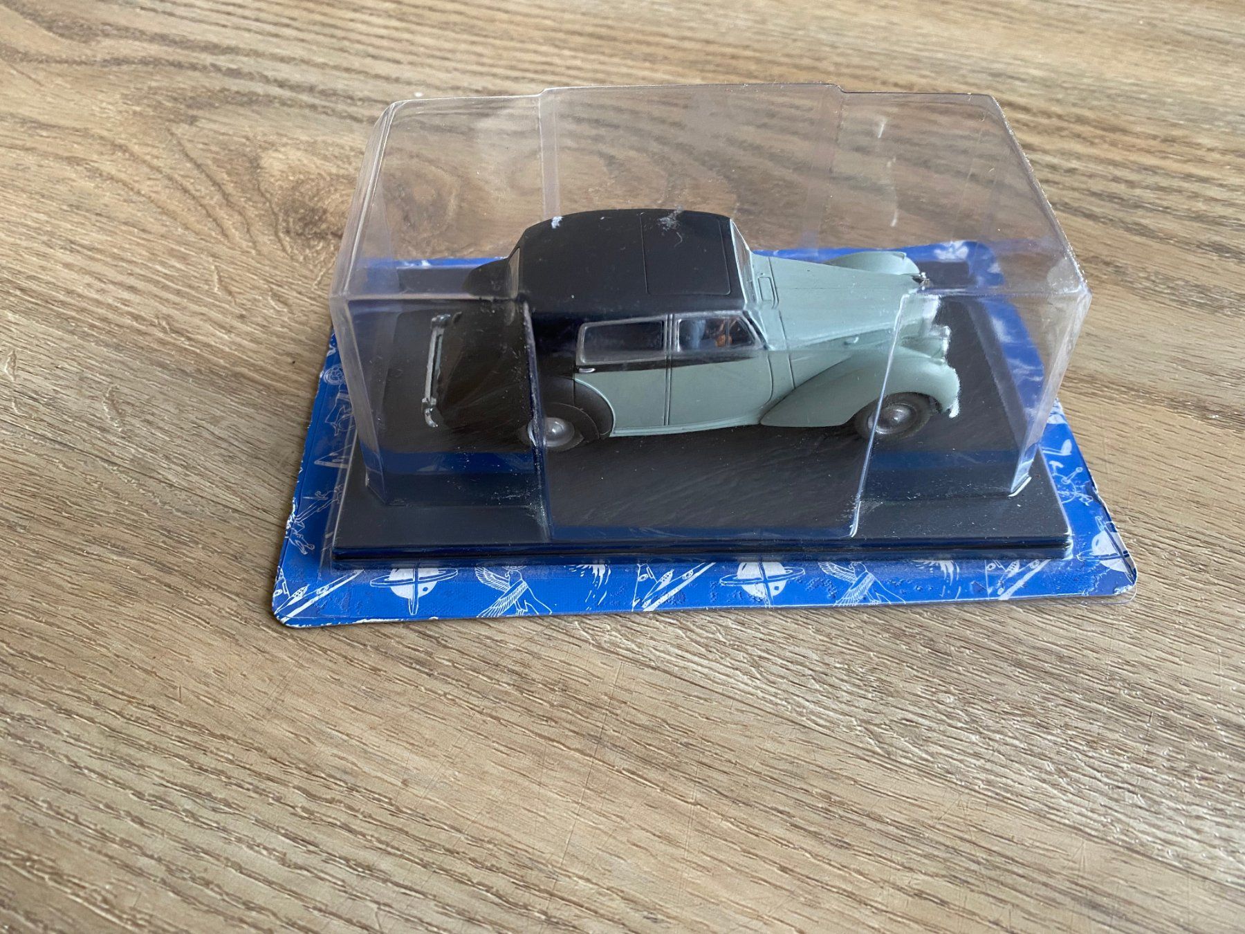 Modellautos: Set 8 voitures/ autos Studio Jacobs 1:43 NEW – Neu (gemäss Beschreibung) aus Morges von 4WLS 1