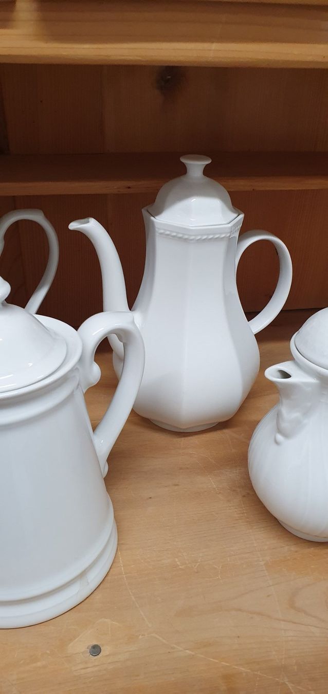 Teekannen: 5 weisse alte Krüge Kannen Tee-oder Kaffeekannen – Neu (gemäss Beschreibung) aus Hittnau von Gamoe 5