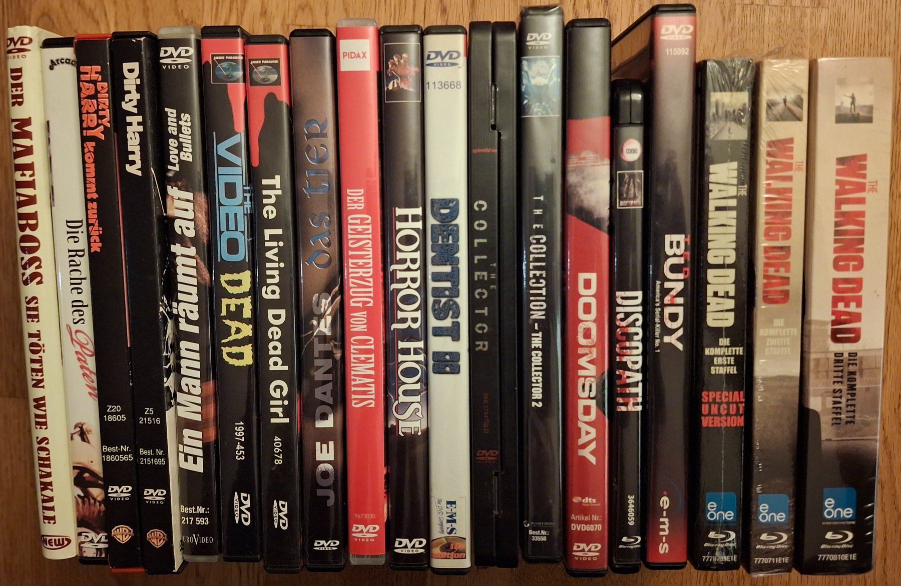 Tutti i DVDs: Filmpaket #3 (DVDs und Blu-rays) – Usato da St. Gallen venduto da Flimmerstube