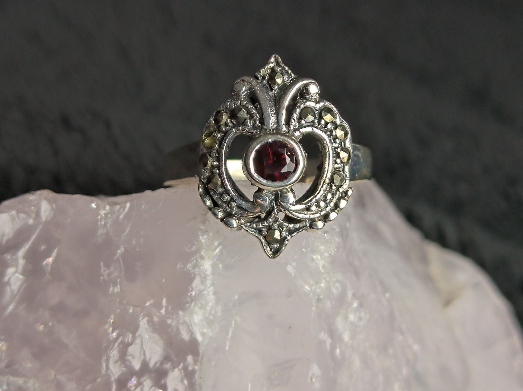 Anelli: Ring Silber 925 mit dunkelrotem Stein – Usato da Istighofen venduto da Ringparadies