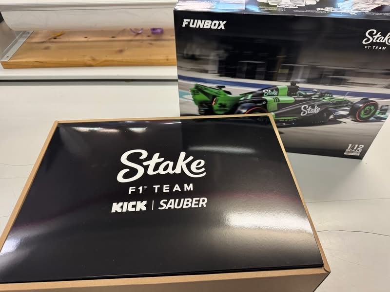 Baukästen: FUNBOX Kick Sauber C44 Bausatz 1/12 Neu – Neu und originalverpackt aus Wetzikon ZH von tuningschmiede 3