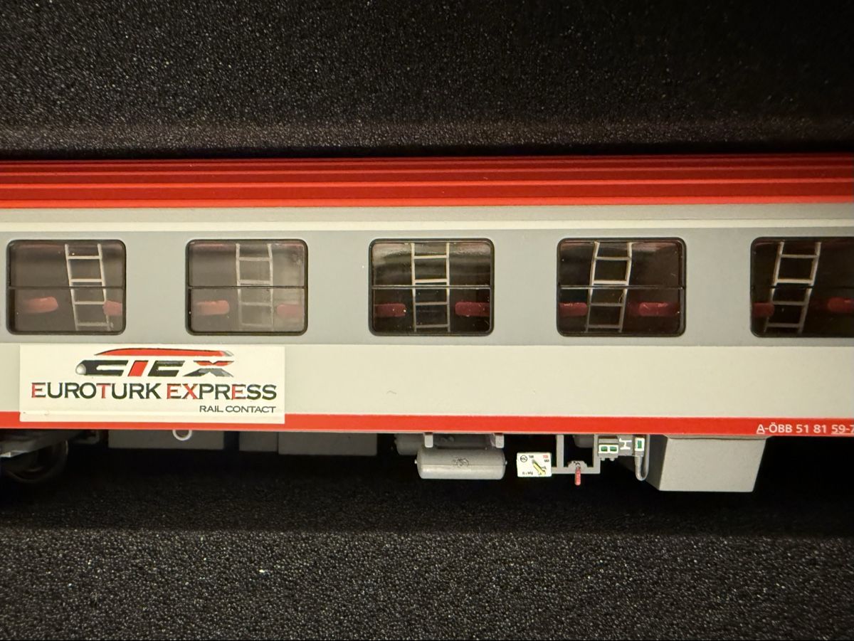 LS Models Modellini di ferrovie: L.S Models ÖBB LIEGEWAGEN  Bcmz SONDEREDITION – Nuovo e nell'imballaggio originale da Zürich venduto da Volanbusz 7