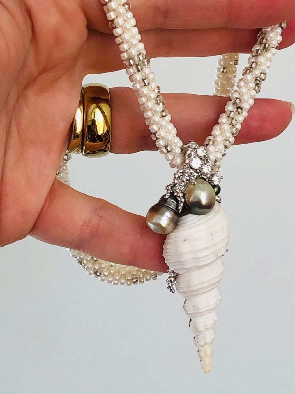 Colliers: COLLIER – Neuf avec emballage d'origine à Genève par AGBERG 9