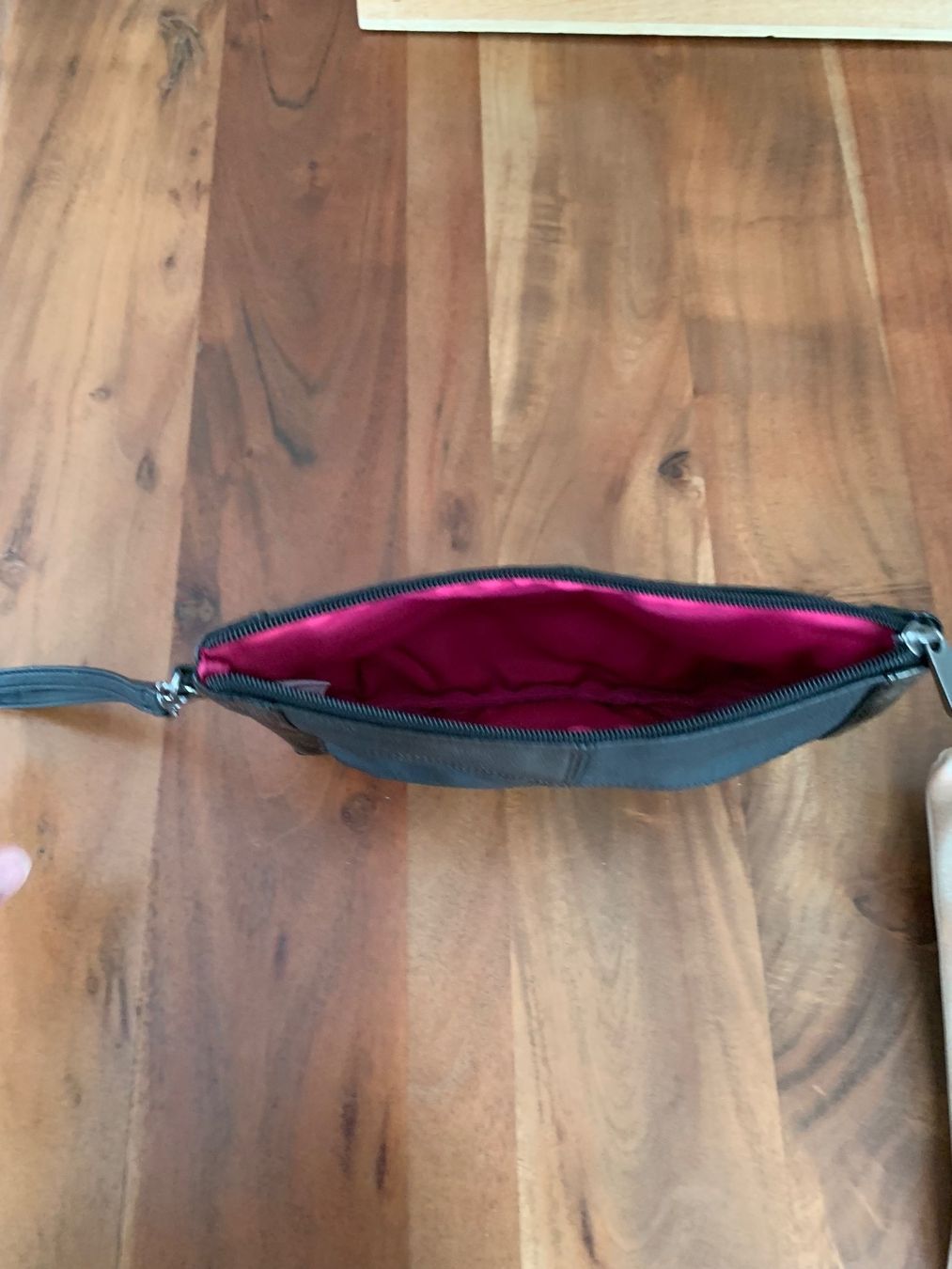 Esprit Taschen für Damen: Clutch – Gebraucht aus Celerina von Heli87 1