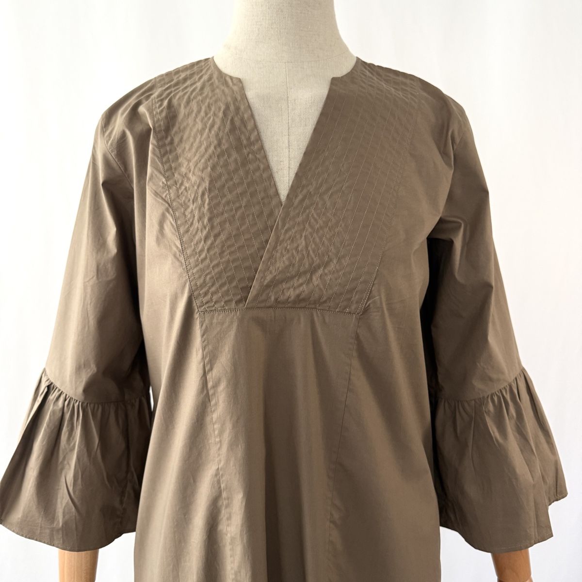 Lis Lareida Vestiti: LIS LAREIDA New Dress – Nuovo (secondo la descrizione) da Emmen venduto da Colette-Juliette 1