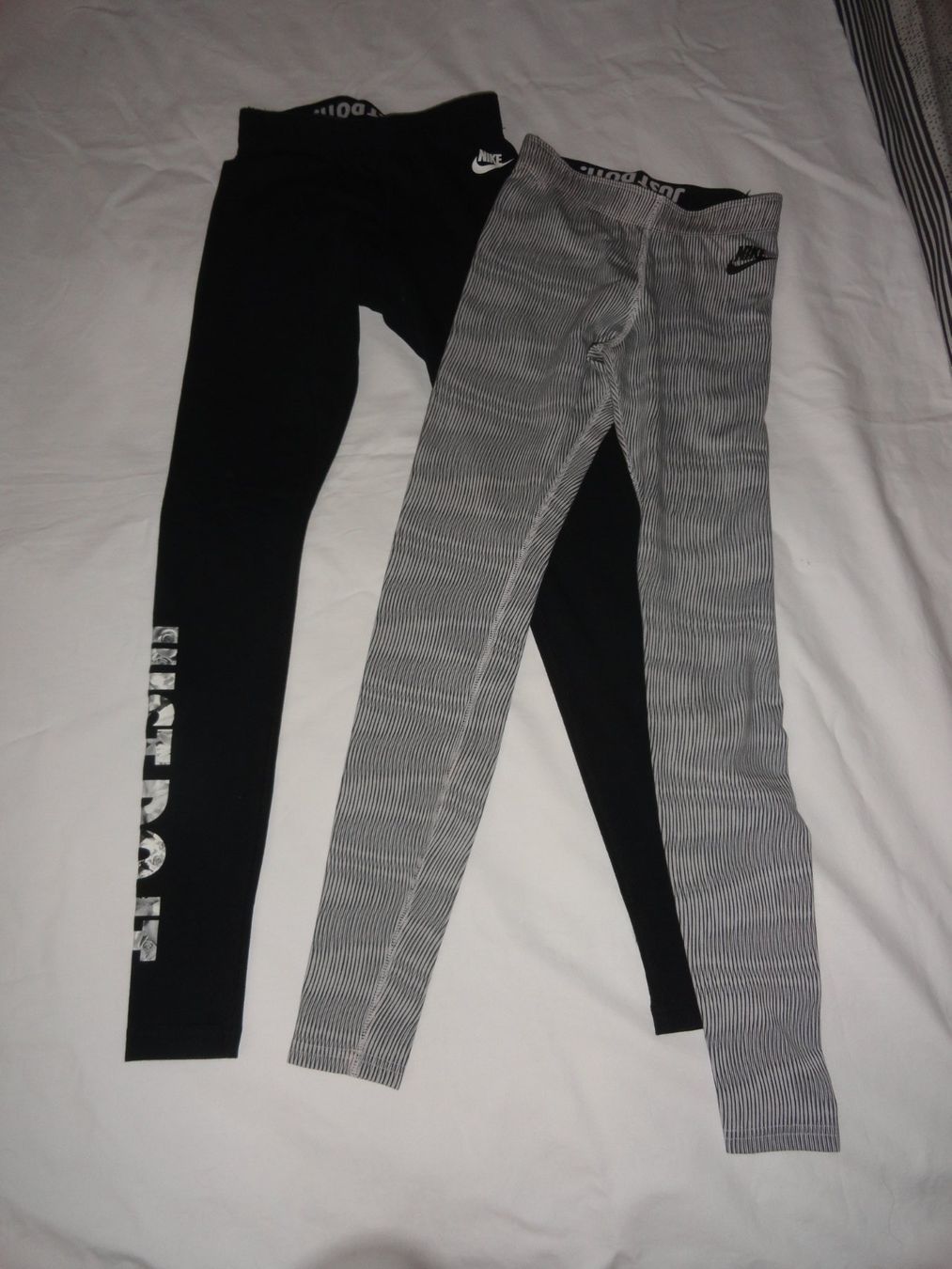 Nike Strümpfe & Strumpfhosen: 2 x leggins  Nike  T. XS – Gebraucht aus Gampelen von Mari60