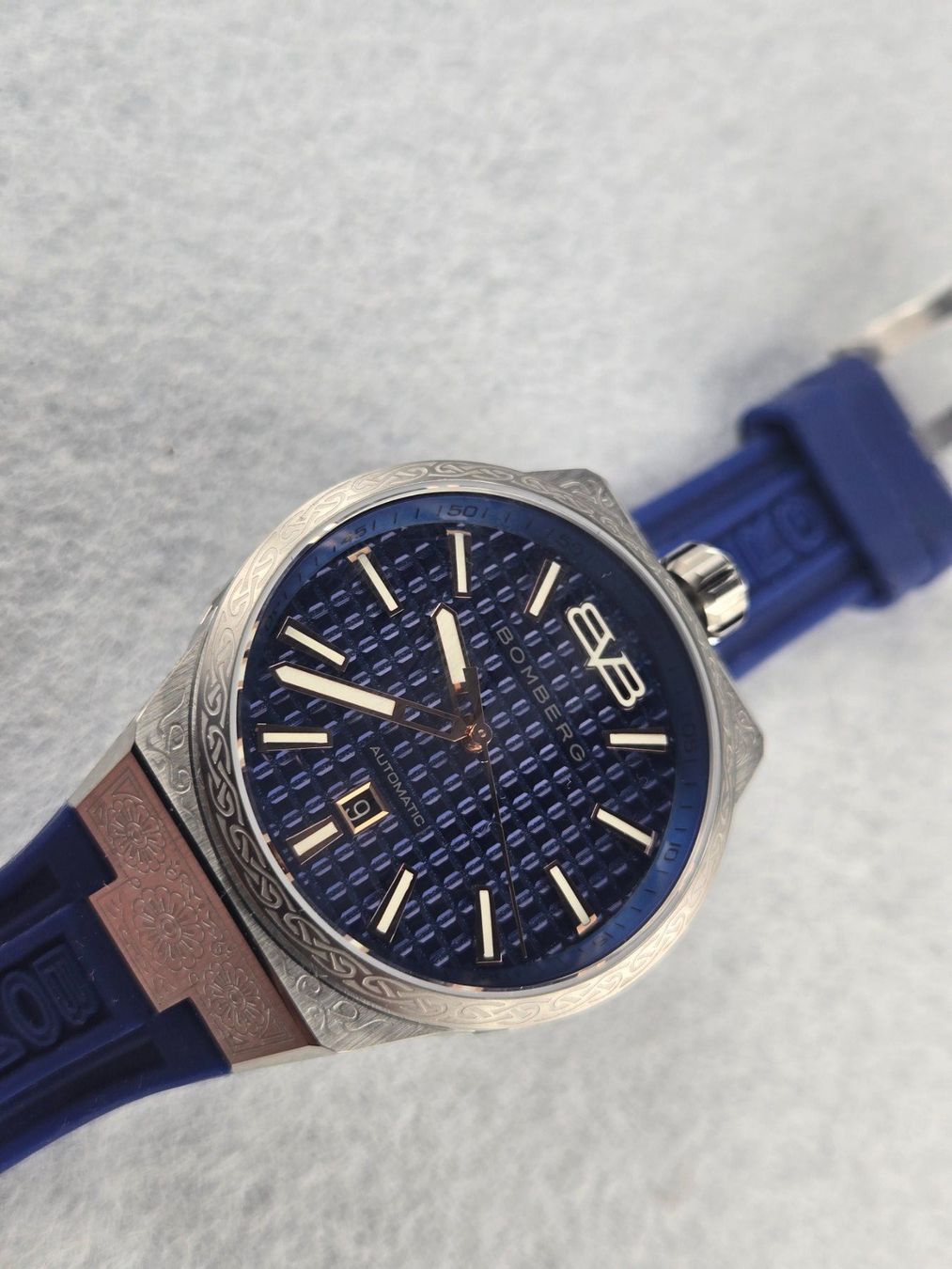 Bomberg Orologi: Bomberg Bolt-68 Neo Auto Metropolis Blue – Nuovo (secondo la descrizione) da Chabrey venduto da Horology 4