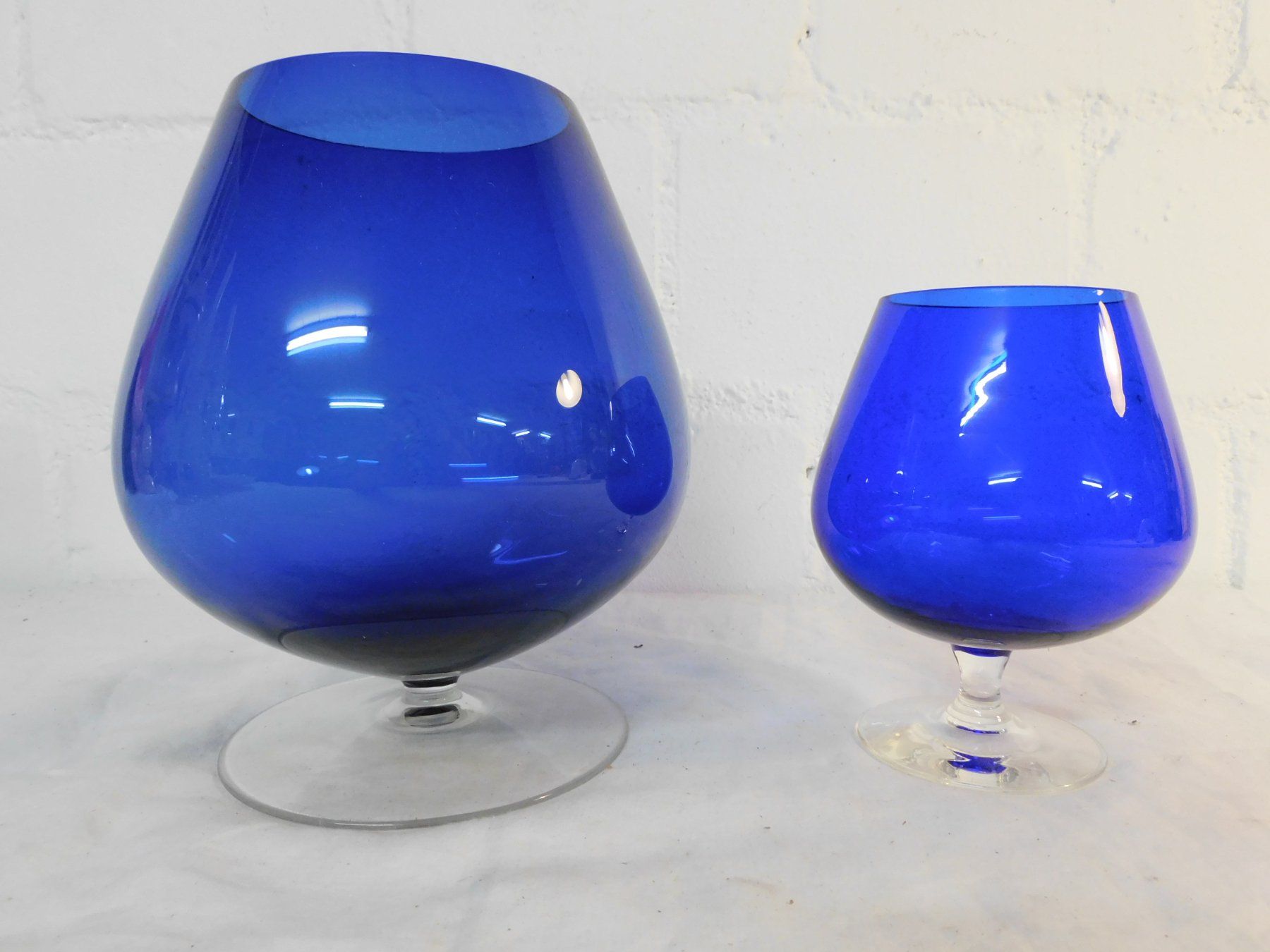 Vasi & Recipienti: 2 Kobaltblaue Glasvasen, Vintage – Usato da sursee venduto da trilli-tralli 2