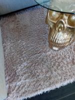 Hochflor Teppich zartrosa  guter Zustand