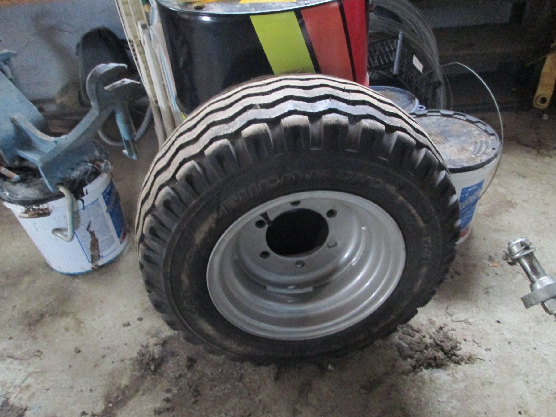 Trattori: Roues  agricole – Nuovo e nell'imballaggio originale da Borex venduto da Pcats