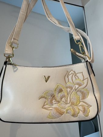 Handtasche weiss mit Blumenstickerei guter Zustand