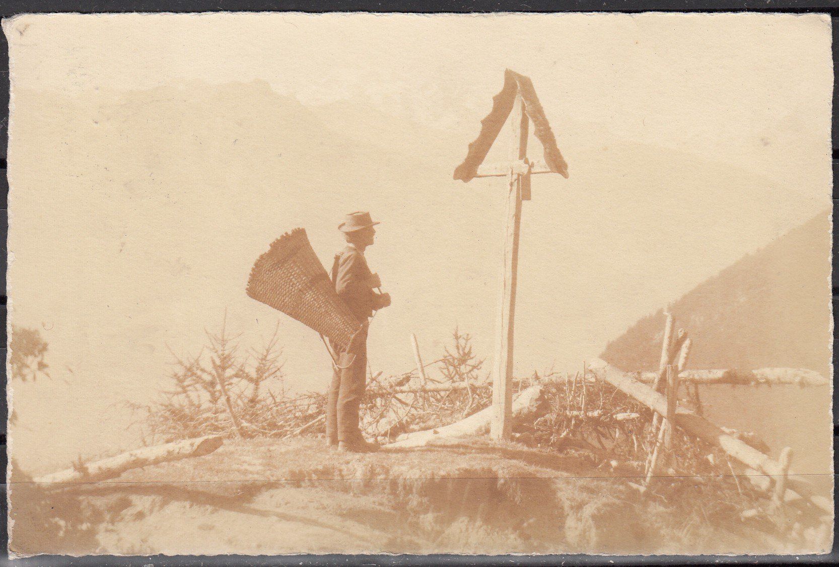 Cartes postales: AK Bei Riederalp VS – D'occasion à Herrliberg par Lfrifda