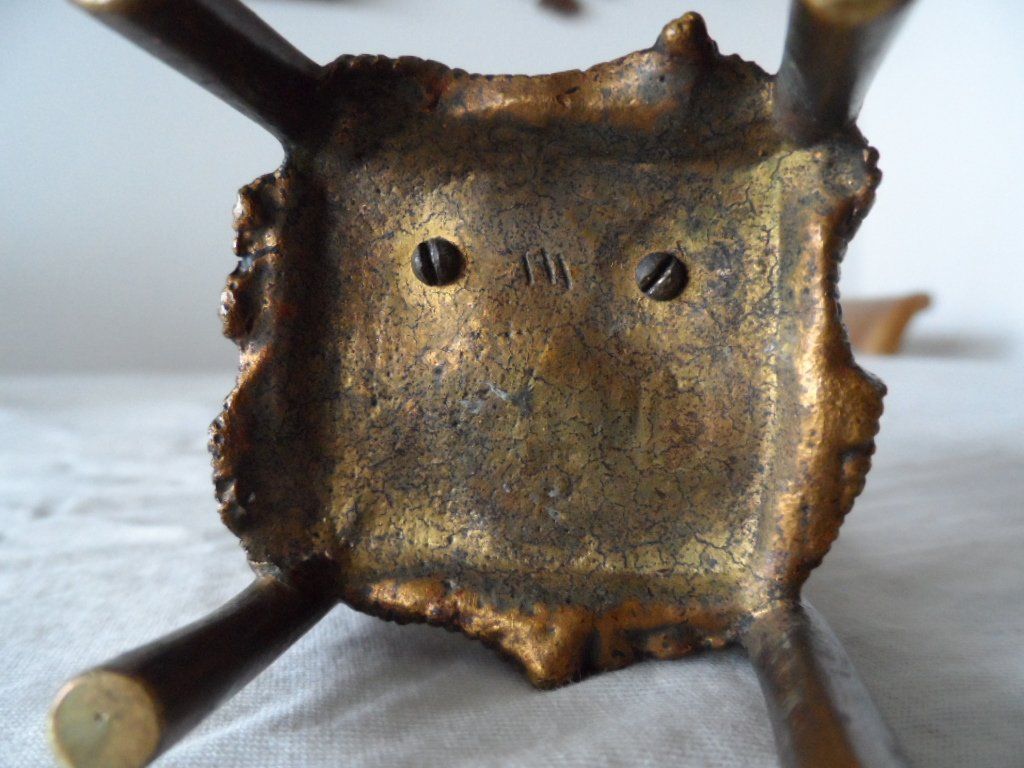 Statuette: Einzigartige Bronzefigur Junge auf Stuhl mit Ring – Usato da Zürich venduto da Putsch92 6