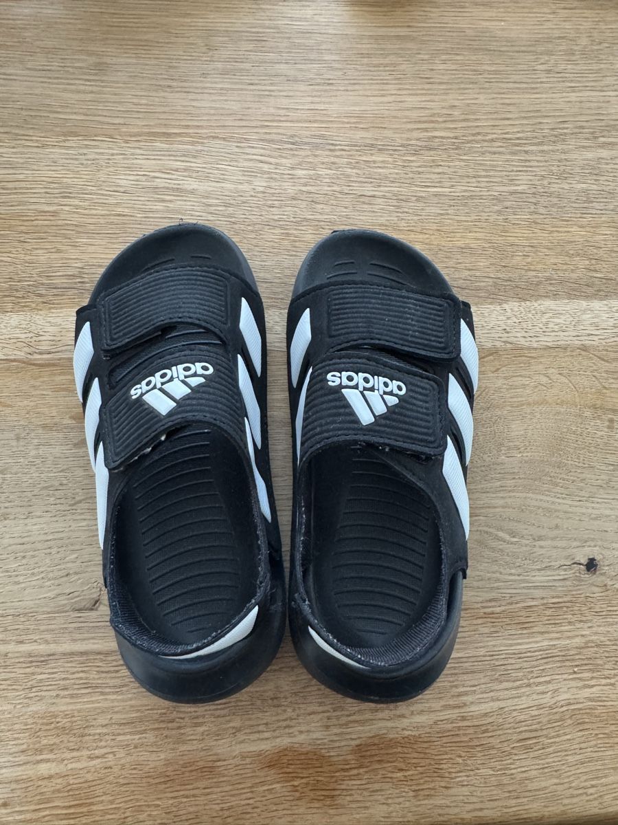 Scarpe per ragazzi: Sandalen – Usato da Tagelswangen venduto da Isa036