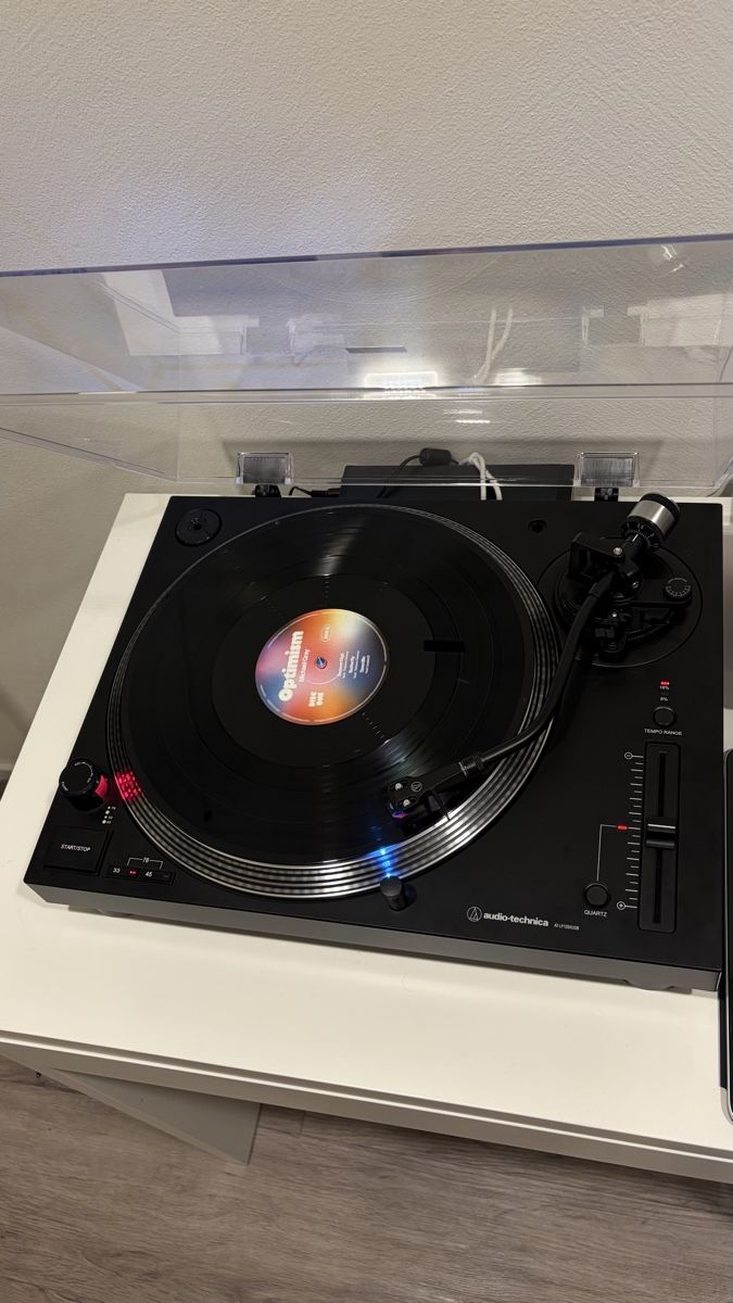 Audio Technica Giradischi: Audio-Technica AT-LP120XUSB Plattenspieler – Nuovo (secondo la descrizione) da Emmetten venduto da mixwave