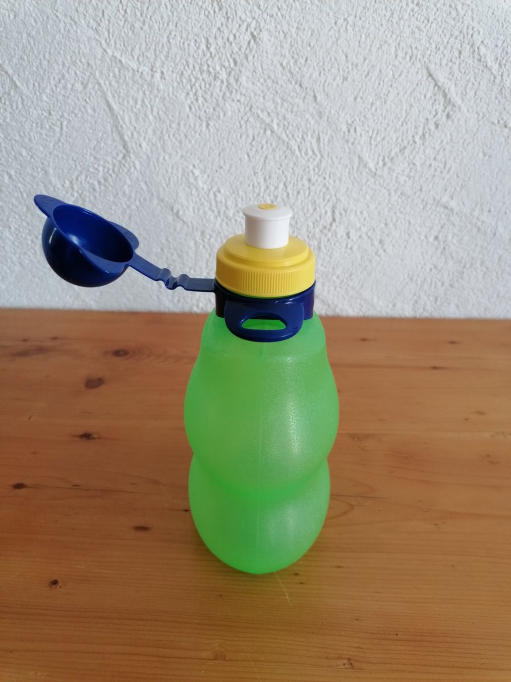 Tupperware Trinkflaschen & Thermosflaschen: Tupperware trinkflasche – Neu (gemäss Beschreibung) aus ennetmoos von Andy770098 1
