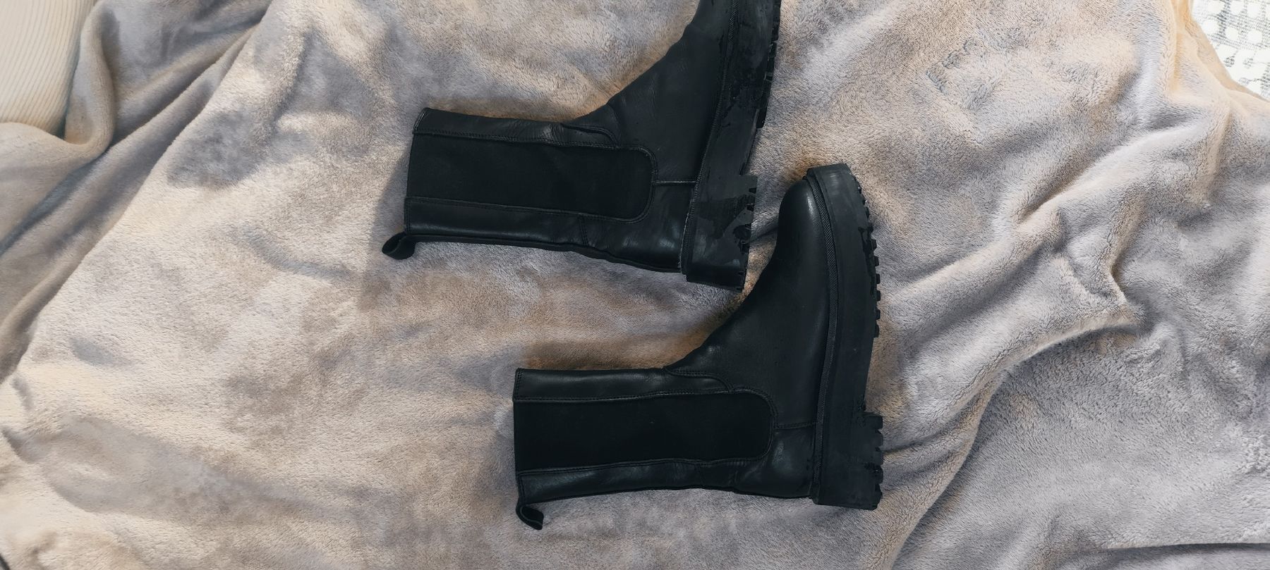 Damenschuhe: Black Leather Boots 38 – Gebraucht aus Eggerberg von blumtasha 3