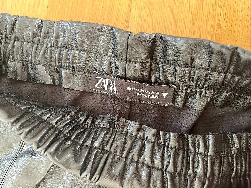 Pantaloni: Kunstlederhose, M, Zara – Usato da Breitenbach venduto da ani_tc2l 2