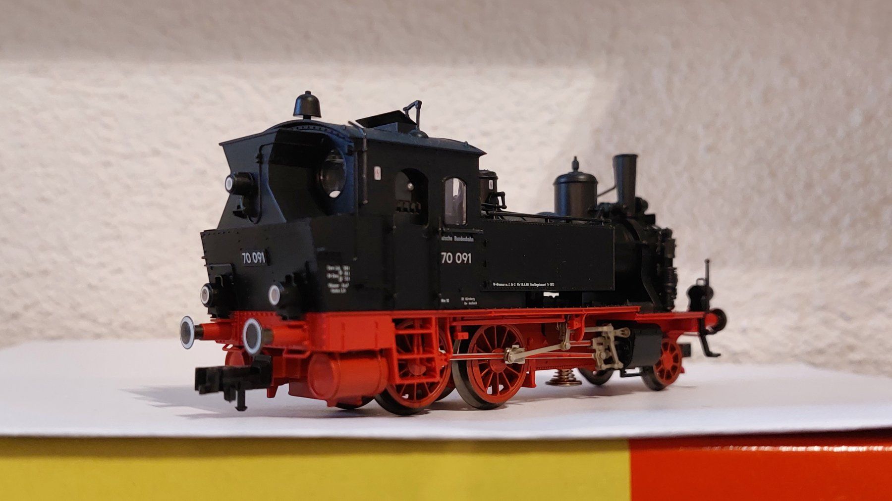 Fleischmann Modelleisenbahnen: Fleischmann 4070 - Tenderlok BR 70.0 der DB mit DSS – Neu (gemäss Beschreibung) aus Rotkreuz von MOBAHN-1zu87 3