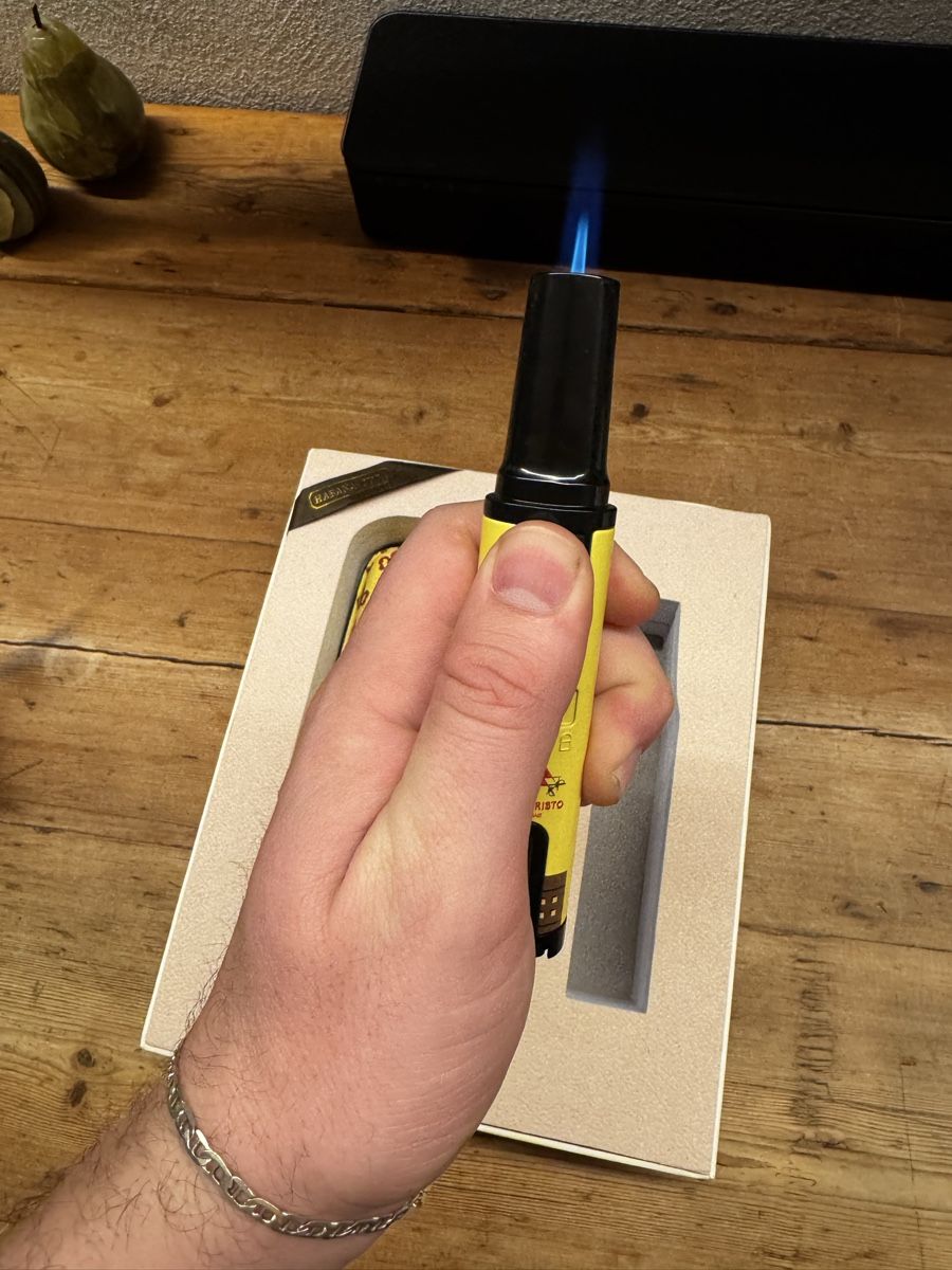 Montecristo Sigari: 3er Zigarrenetui & Feuerzeug Set Neu – Nuovo (secondo la descrizione) da Seuzach venduto da Wolf936 3