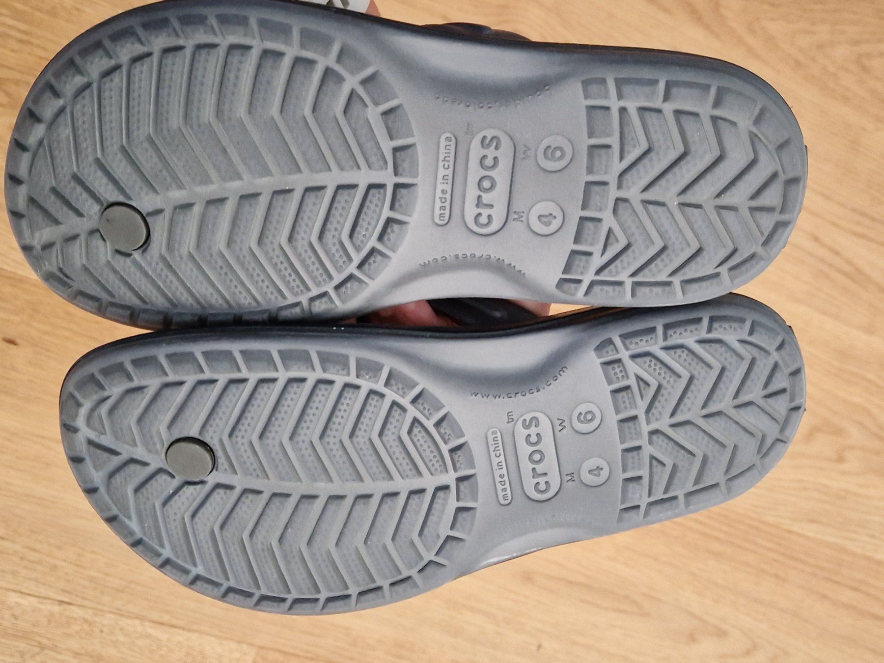 Crocs Chaussures hommes: Crocs Flip Flops Gr. 37 – Neuf (Voir description) à Davos-Dorf par Bpelikan 2