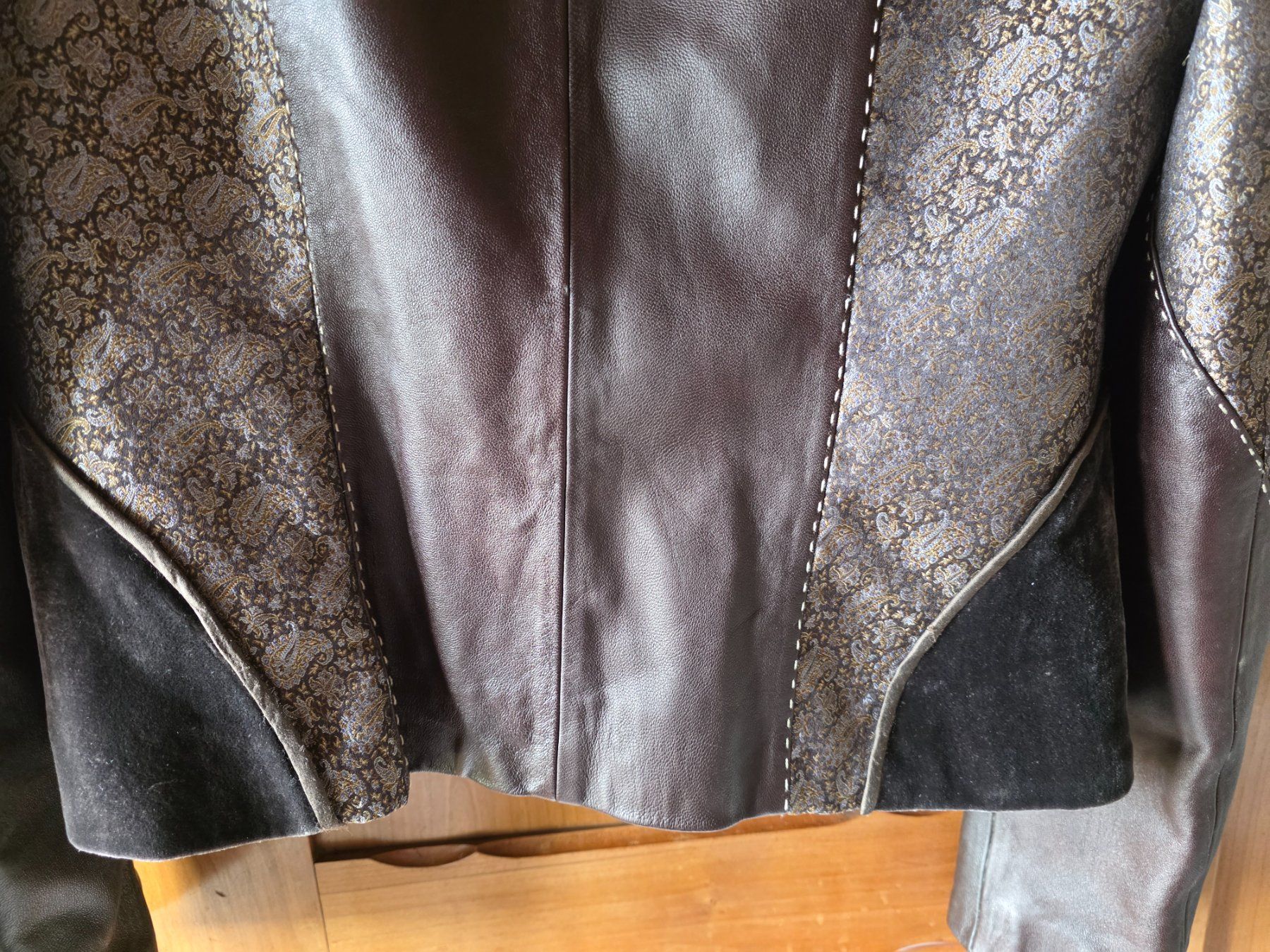 Jacken: Damen Samt Leder Jacke Dilbar Grösse 50 handmade – Gebraucht aus Walterswil BE von Lonitti 7