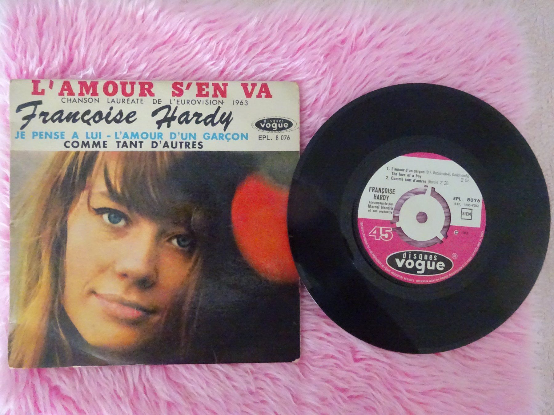 Dischi in vinile: FRANCOIS HARDY ** 2 CHANSON SINGLES ** 4 TRACK ** EXCELLENT – Usato da Luzern venduto da xrayspex99 2