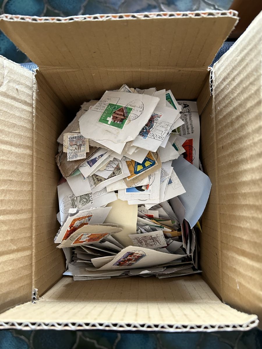 Alle Briefmarken: Schweiz Briefausschnitte ca. 1 kg – Gebraucht aus Emmen von Carbru 1