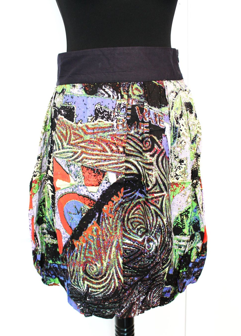 Desigual Gonne: Jupe DESIGUAL taille 38 – Usato da Chez-le-Bart venduto da jasse 1